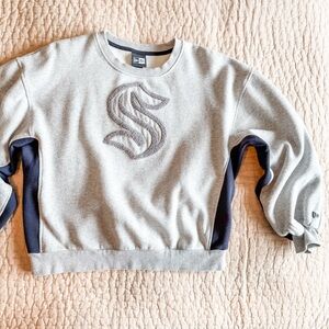 New Era Seattle Kraken NHL Women’s Sweatshirt - Large